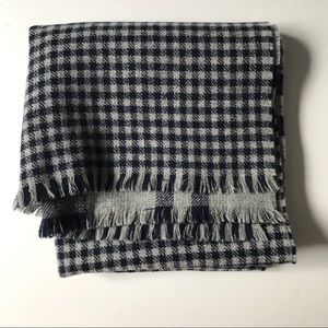 Large reversible wool scarf